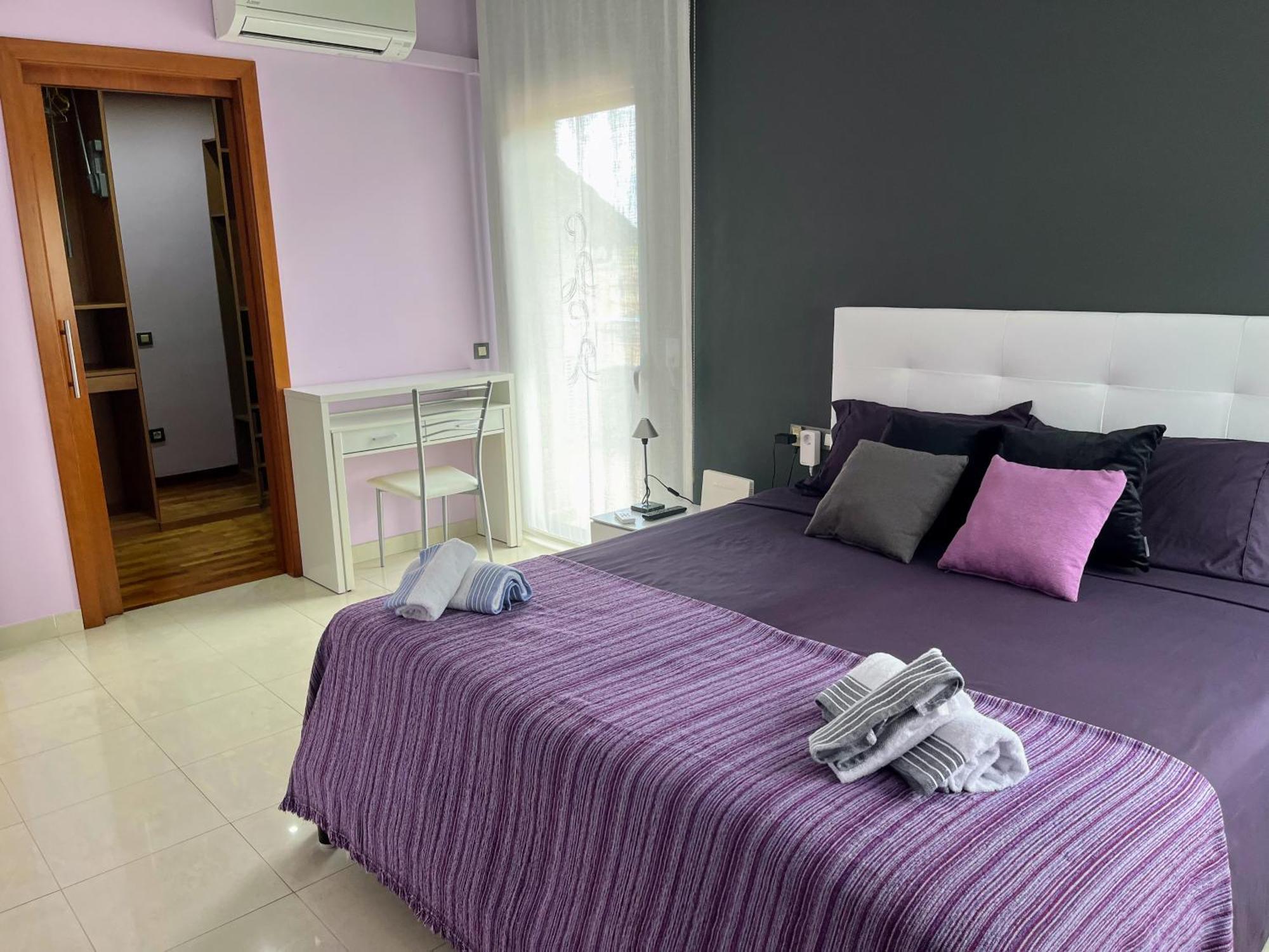 Washingtonia Villa Near Sitges Canyelles  Exterior photo